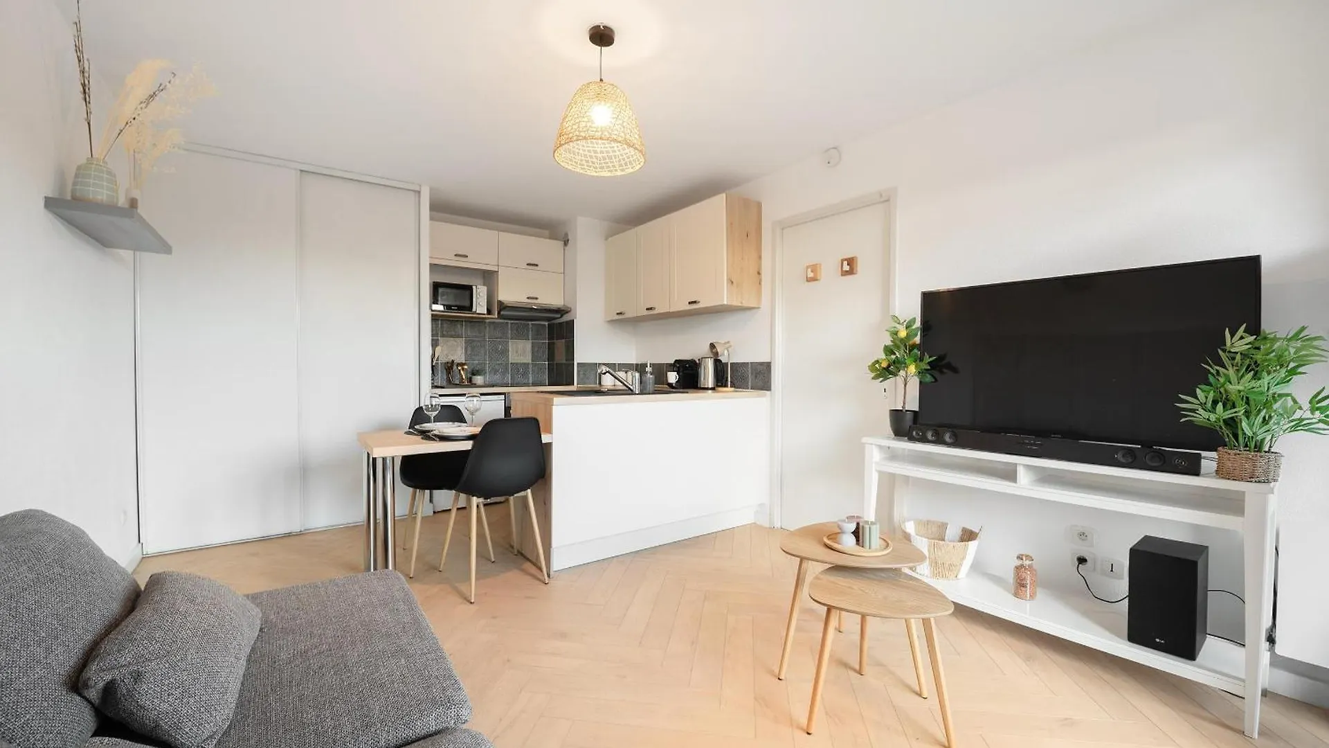 Joli T2 Avec Terrasse Et Parking Apartment Toulouse